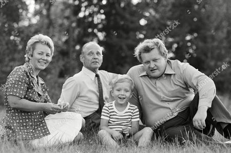 Martti Ahtisaari Wife Eeva Father Oiva Son Editorial Stock Photo Stock Image Shutterstock