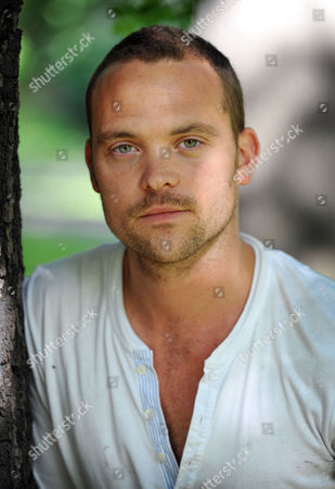 Obituary Rupert Young Twin Brother Will Young 库存照片 独家 Shutterstock