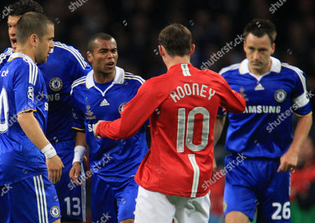 Ashley Cole Chelsea Squares Wayne Rooney Manchester Redaktionelles Stockfoto Stockbild Shutterstock