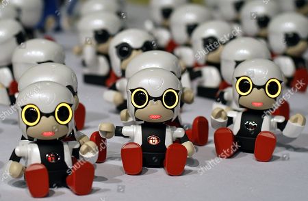 toyota kirobo mini robot