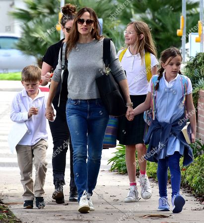 Foto stock (esclusive) a tema Jennifer Garner family out about Los