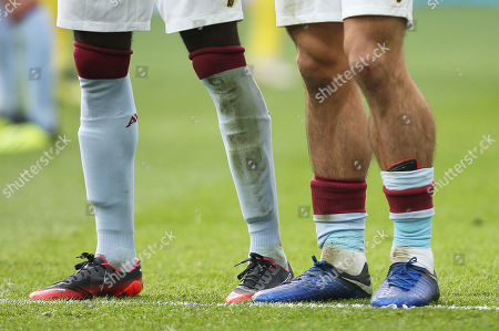 Short Socks Shin Pads Jack Grealish Aston Redaktionelles Stockfoto Stockbild Shutterstock